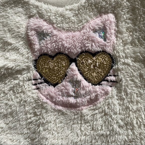 Size 4 long sleeve fuzzy crewneck by Warm & Cozy lifestyle by Poof Girl - Picture 2 of 6